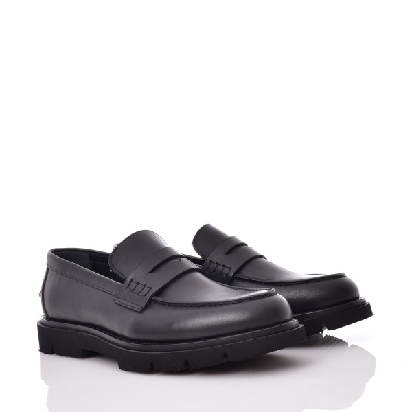 LEATHER LOAFERS