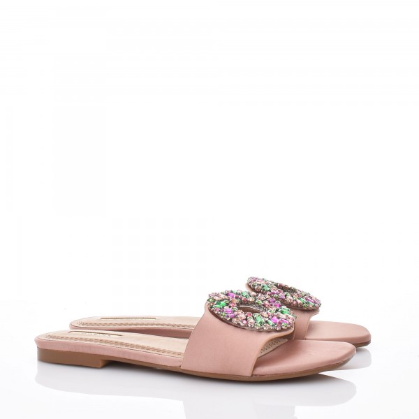FLAT SANDALS WITH MULTICOLOR ACCESSORIES