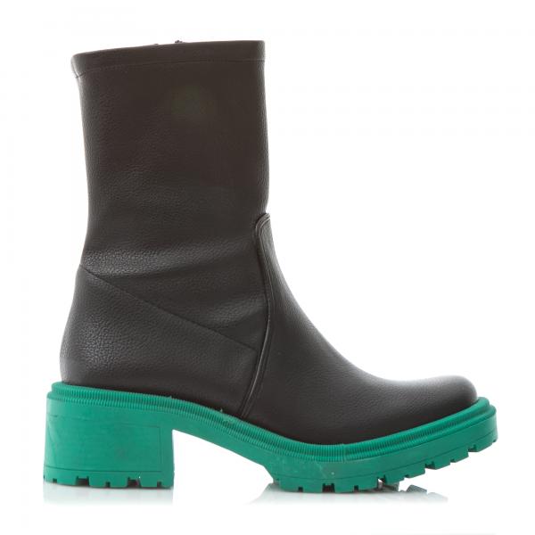 SHORT BOOTS WITH GREEN SOLE